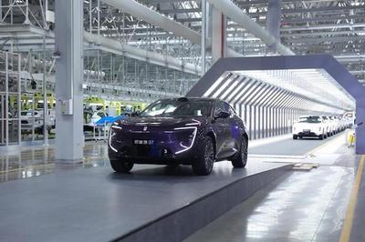 長(zhǎng)安汽車(chē)數(shù)智工廠揭幕 賦能阿維塔科技智造邁上新臺(tái)階